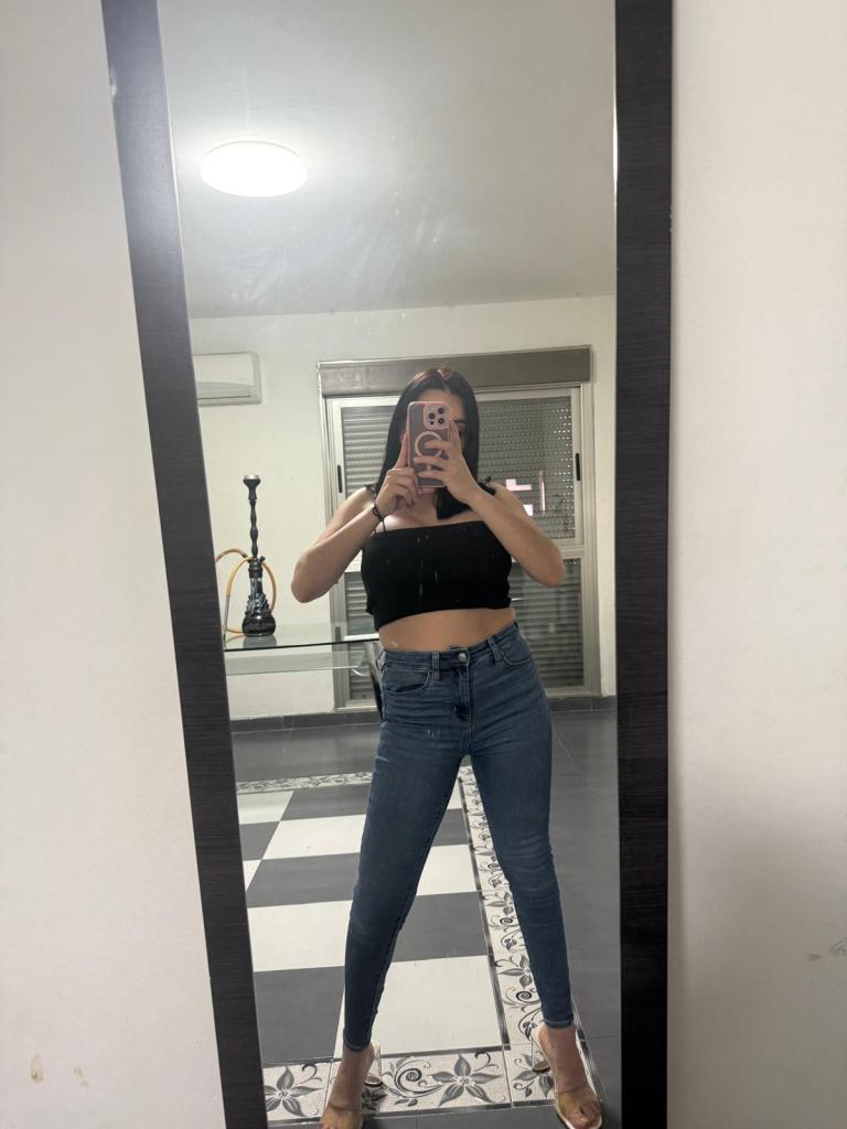 Chica busca chico en Granada: 