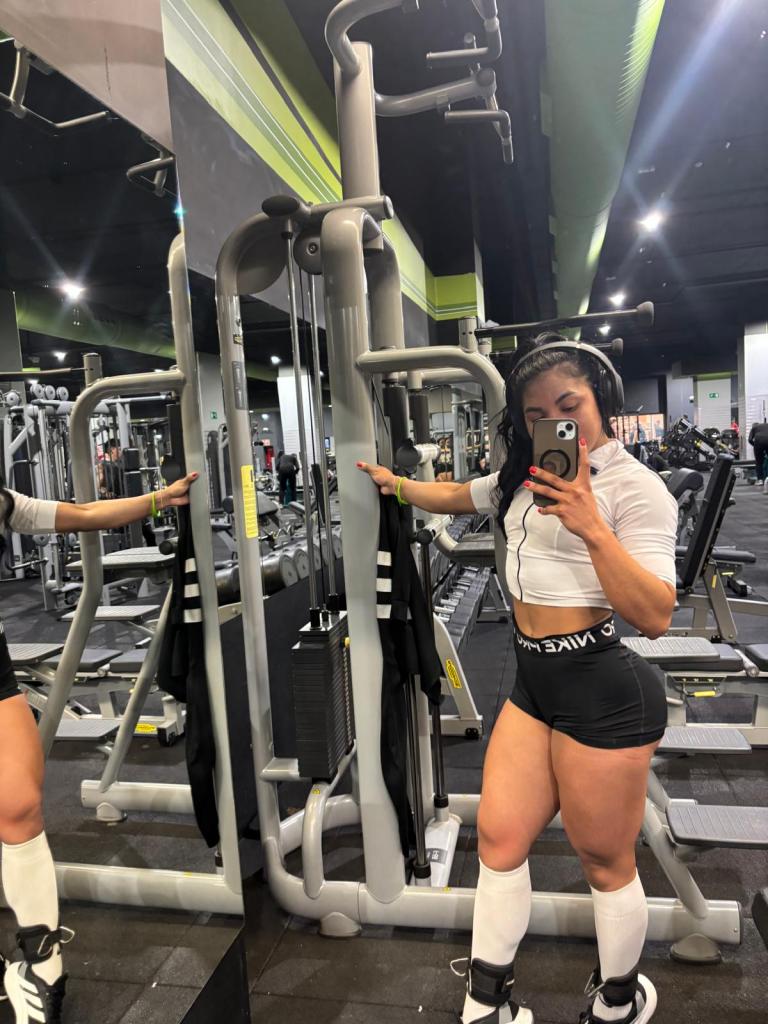 Chica busca chico en Granada: 