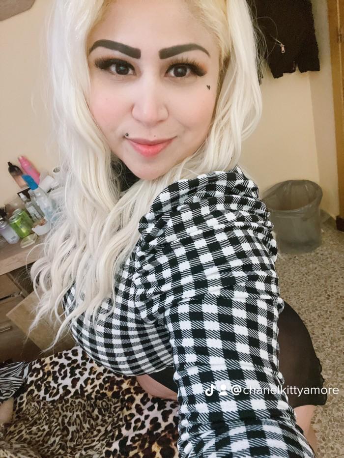 685865581: Chica busca chico en León