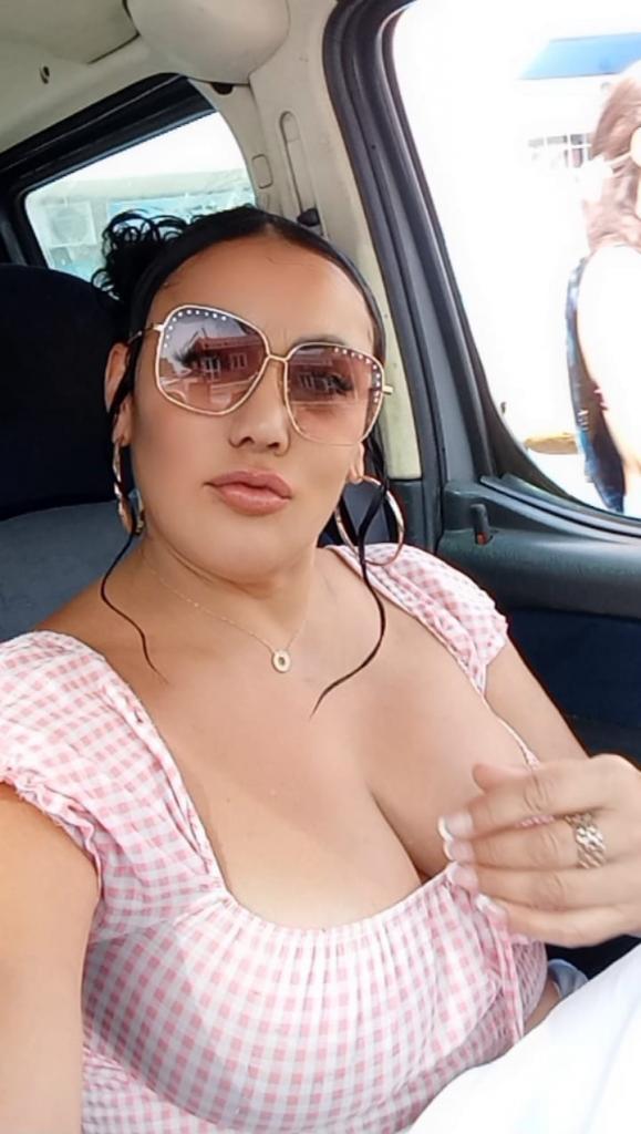 Chica busca chico en Tenerife: 