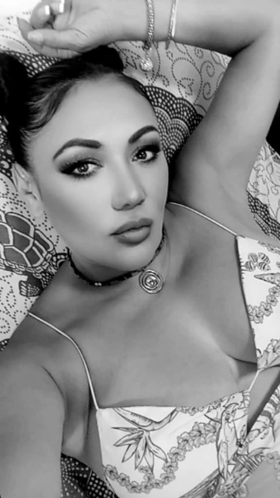 Chica busca chico en Tenerife: 