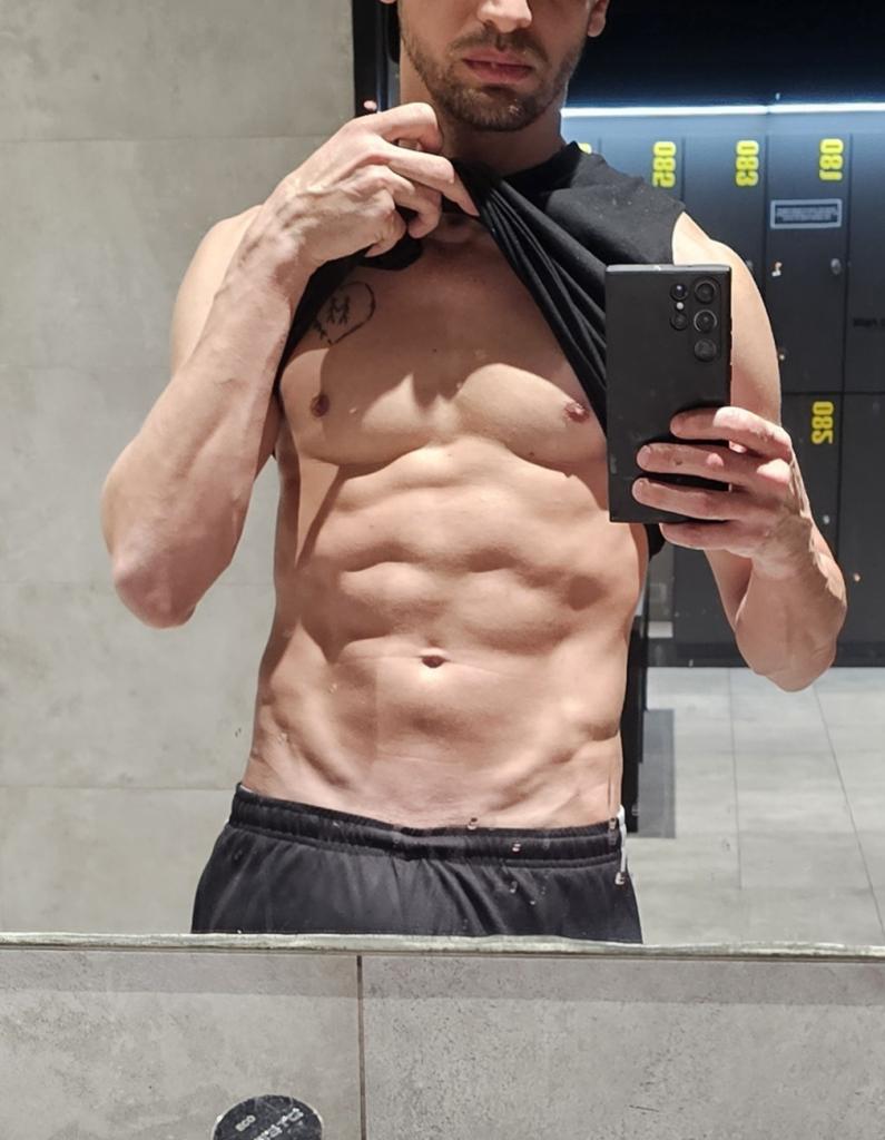 Chico busca chica en Valencia: 