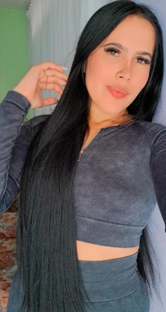 627220616: Chica busca chico en Sevilla