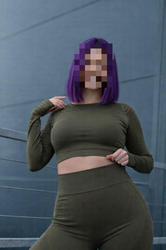 Chica busca chico en Cádiz: 