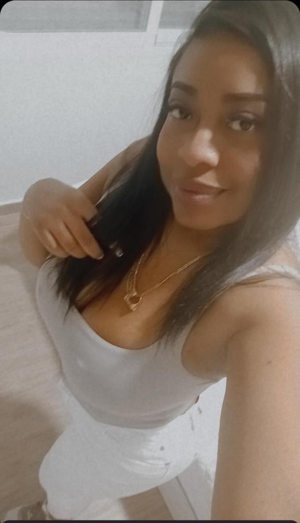 664340254: Chica busca chico en Alicante