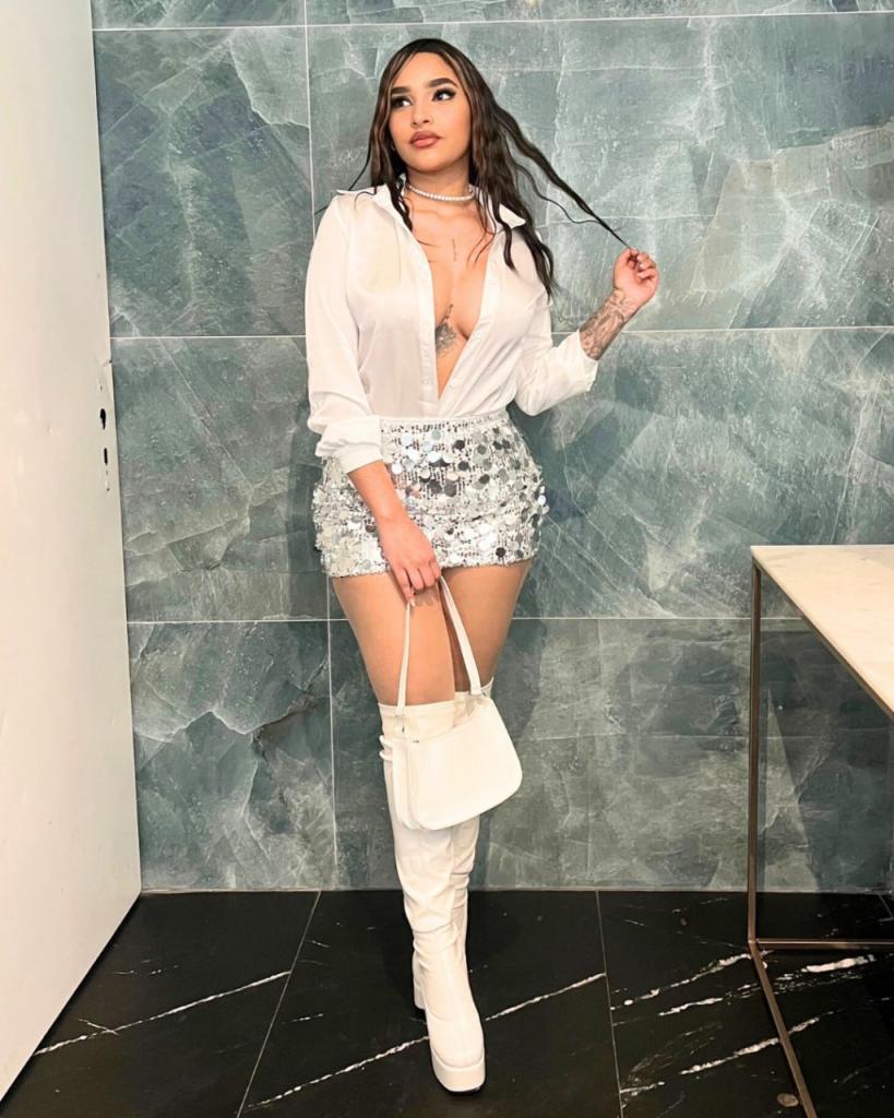 Chica busca chico en Mallorca: 