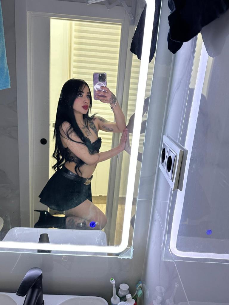 641512595: Chica busca chico en Madrid