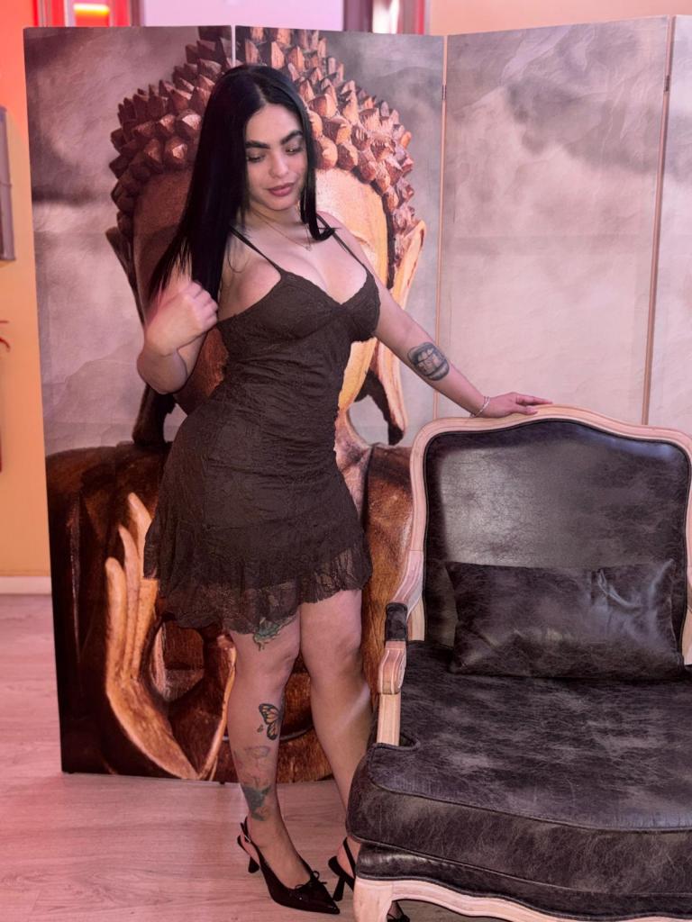 687718352: Chica busca chico en Barcelona