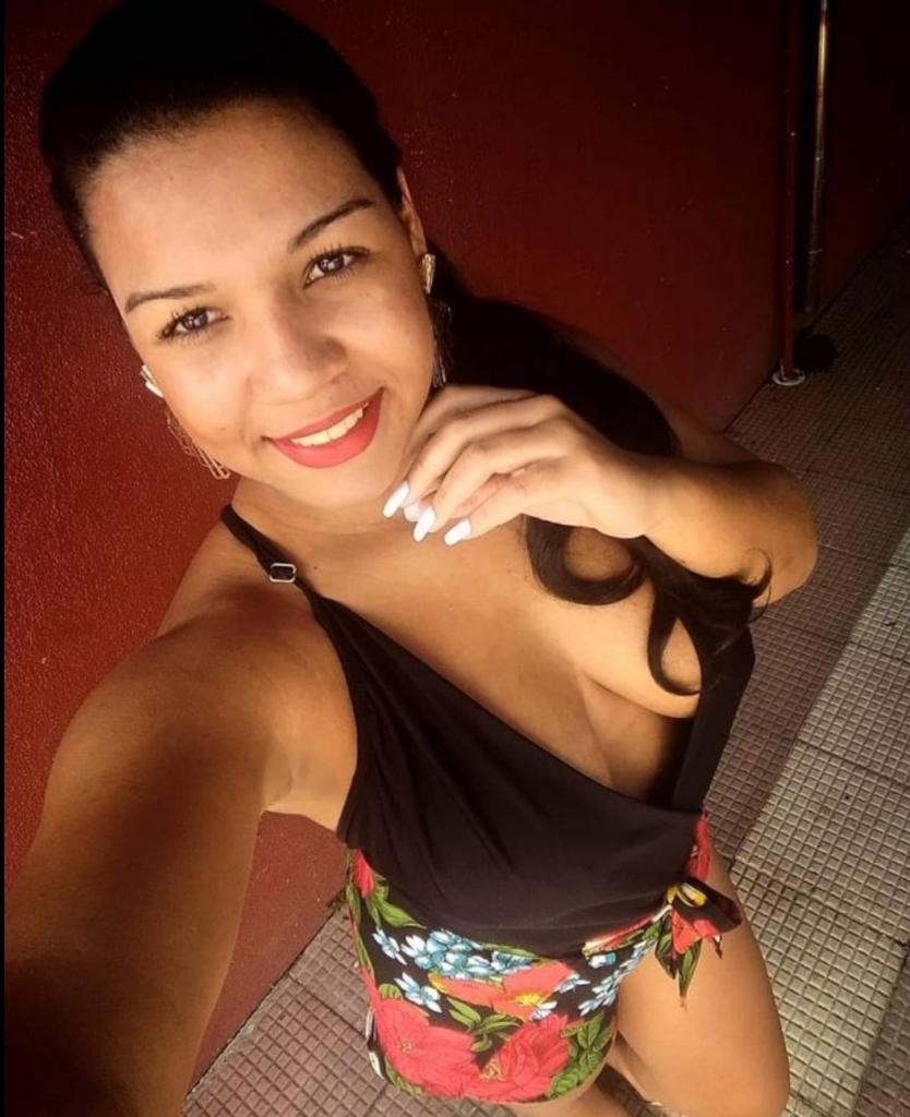 604989748: Chica busca chico en Lugo