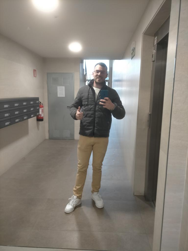 657399360: Chico busca chica en Navarra