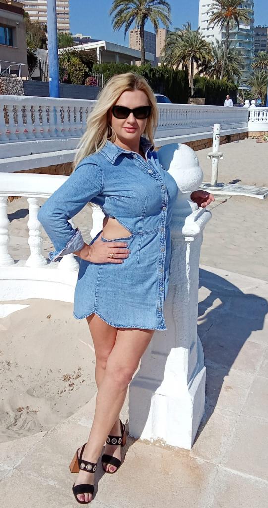 667508408: Chica busca chico en Alicante