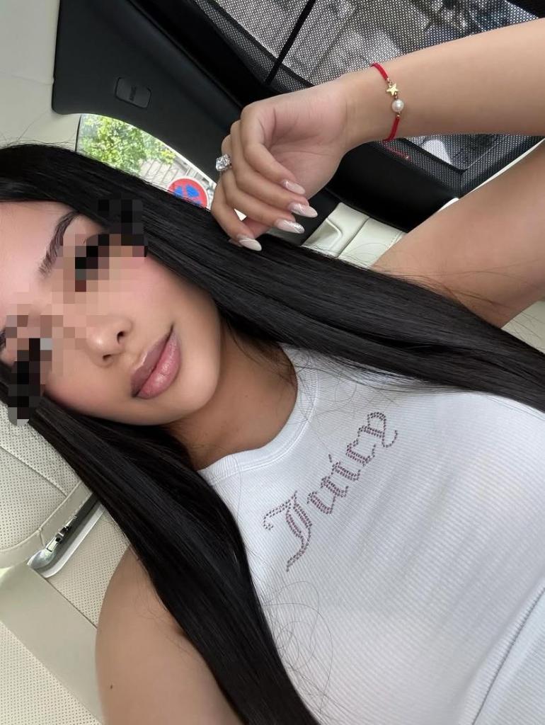 667329788: Chica busca chico en Málaga