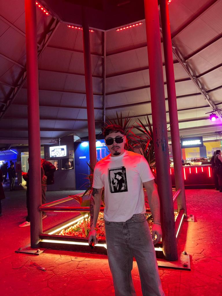 Chica busca chico en Sevilla: 