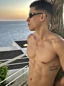 643153542: Chico busca chica en Las Palmas