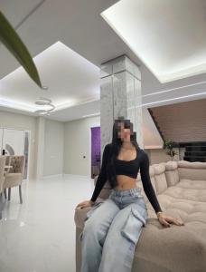 637979593: Chica busca chico en Madrid