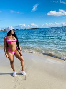 647222506: Chica busca chico en Madrid