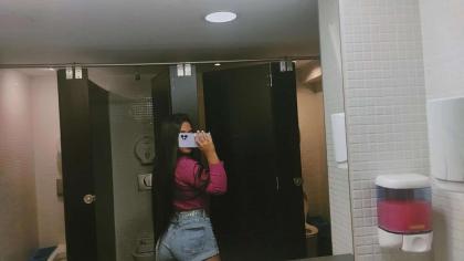 647081123: Chica busca chico en Valencia