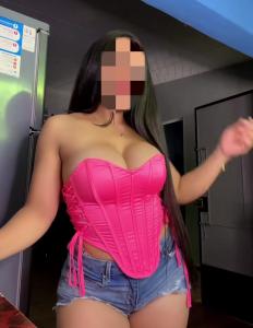 631959142: Chica busca chico en León