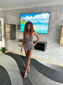 664238681: Chica busca chico en Málaga