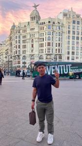 677655738: Chico busca chica en Valencia