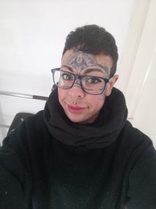 610166989: Chica busca chico en Sevilla