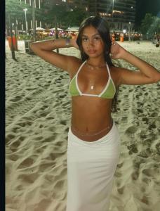 604256121: Chica busca chico en Tenerife