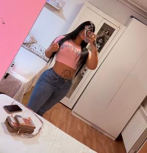 666315399: Chica busca chico en Burgos