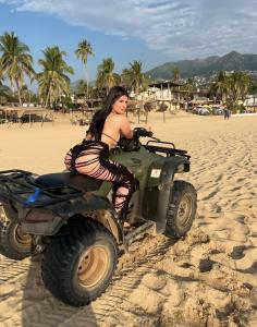 663486749: Chica busca chico en Cádiz