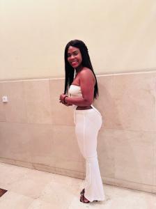 627572377: Chica busca chico en Madrid