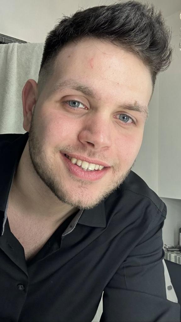 624956115: Chico busca chica en La Coruña