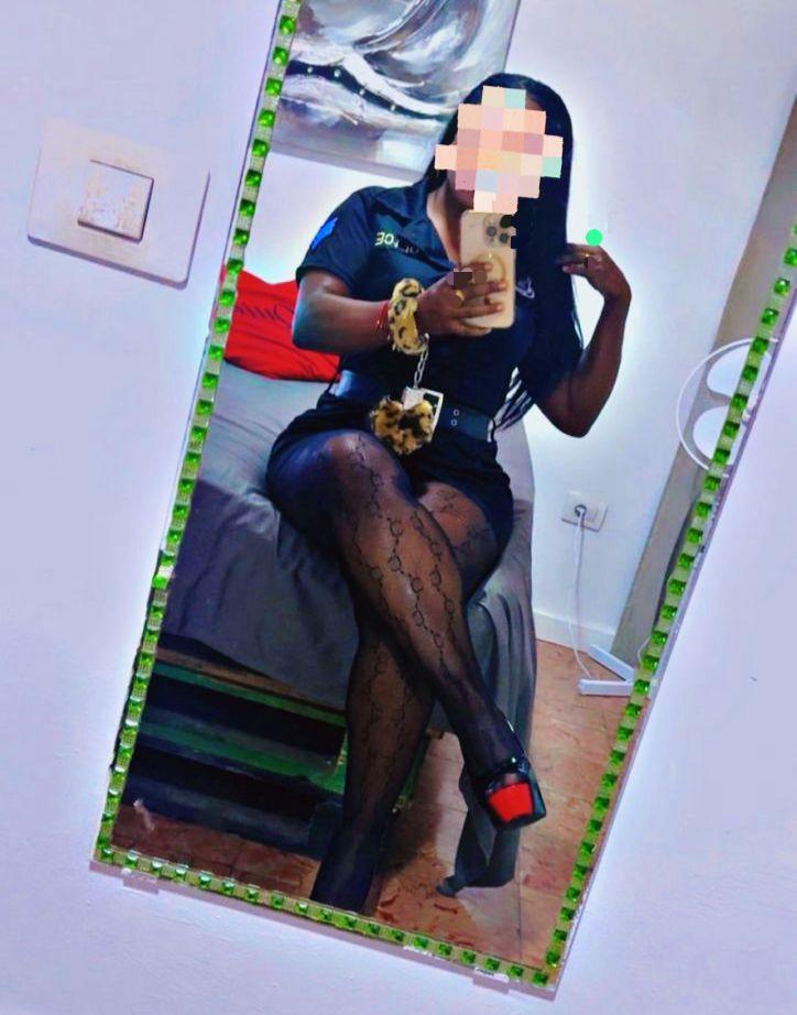 Chica busca chico en Tenerife: 