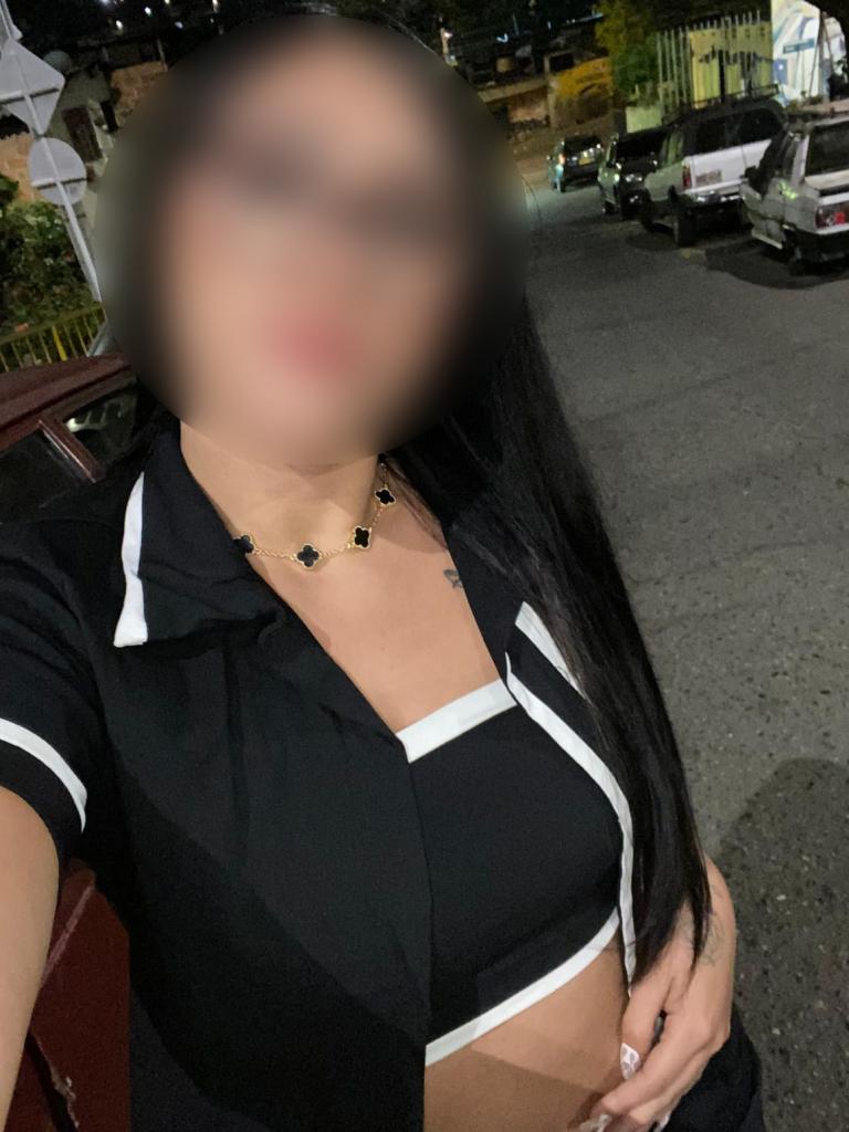Chica busca chico en Málaga: Chica busca chico