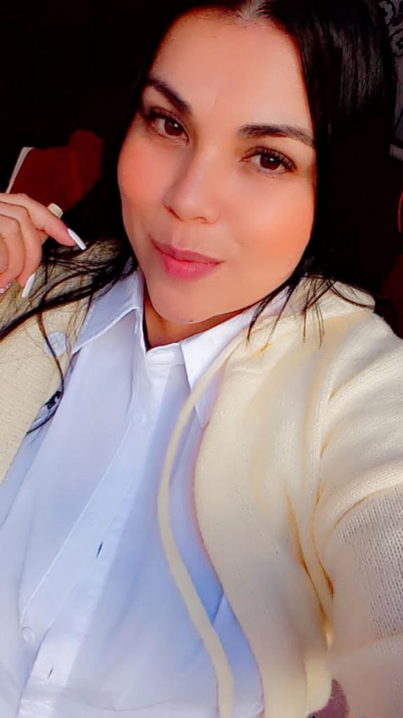 604149921: Chica busca chico en Barcelona