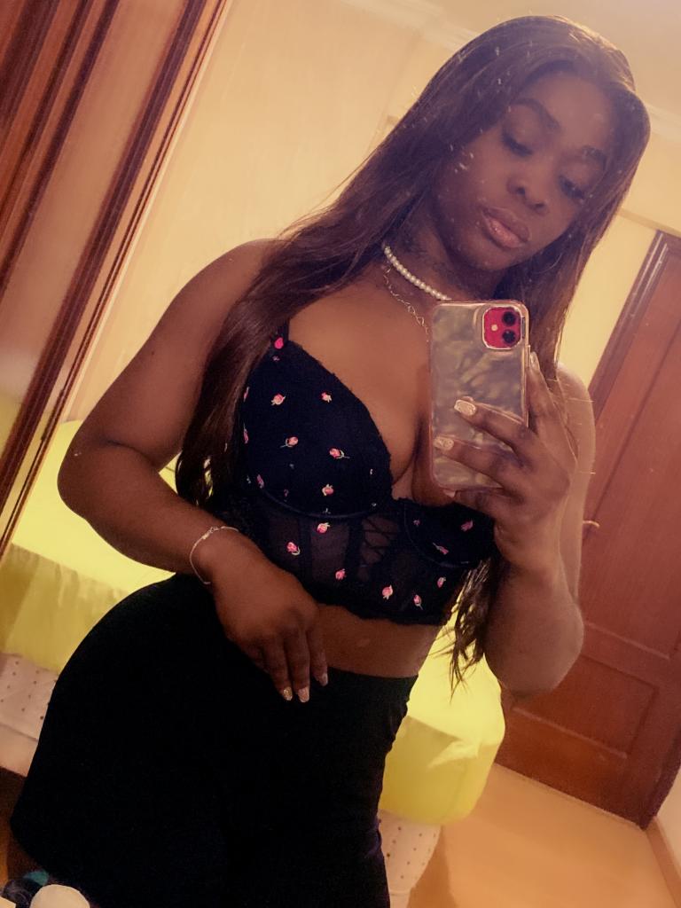 Chica busca chico en Sevilla: 