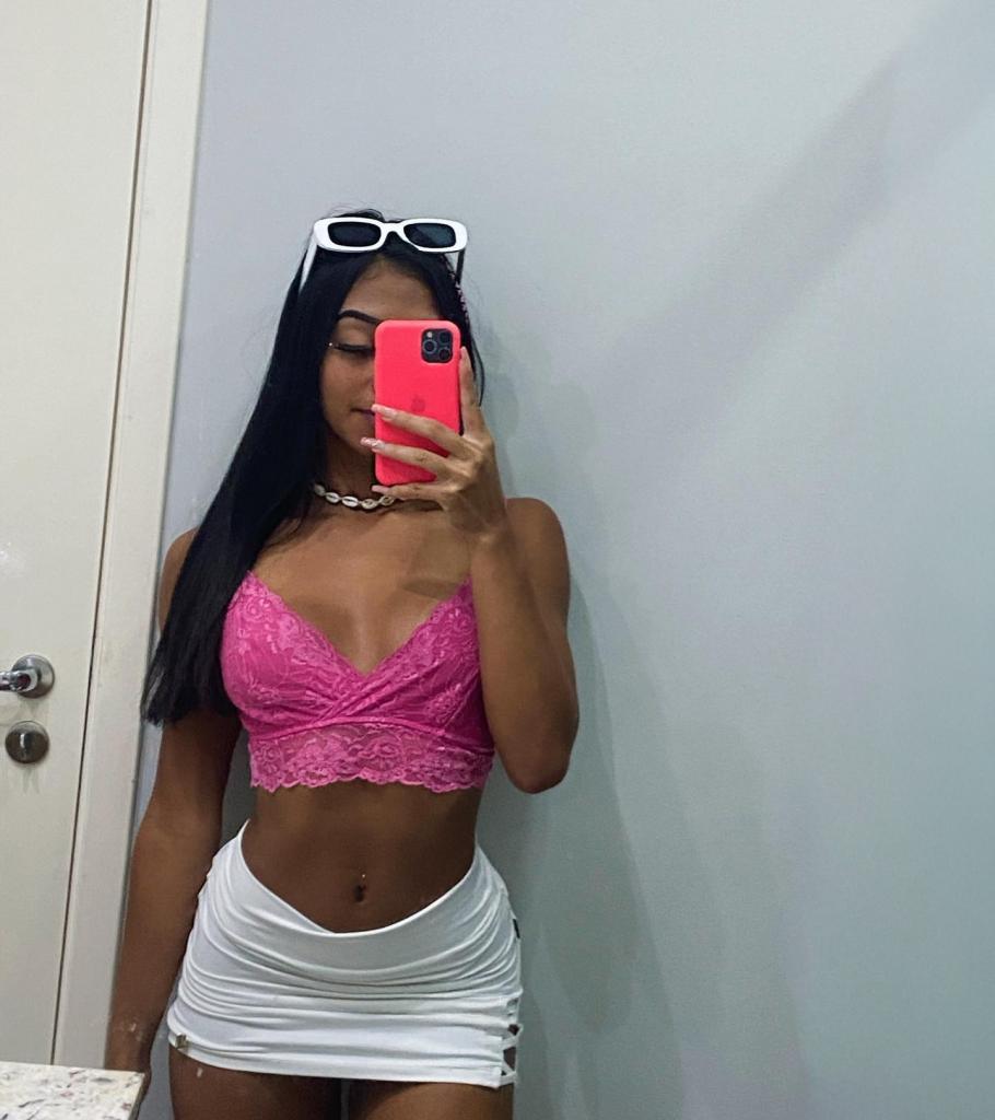 672599361: Chica busca chico en Alicante