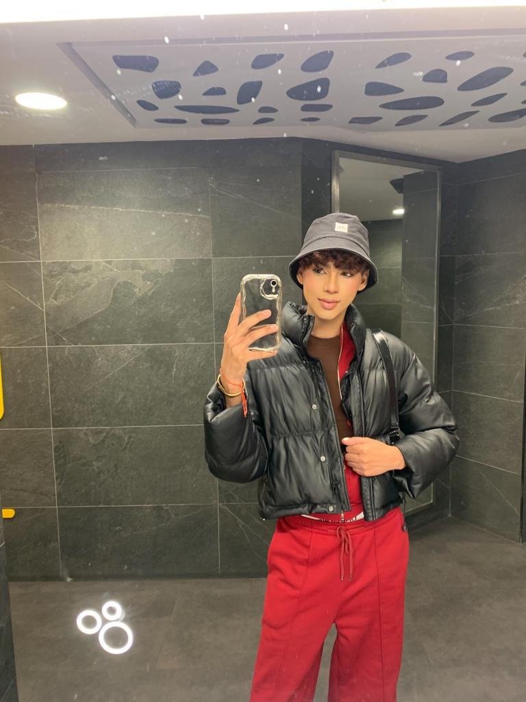 Chico busca chica en Málaga: 