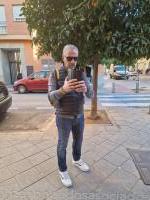 614164070: Chico busca chica en Granada