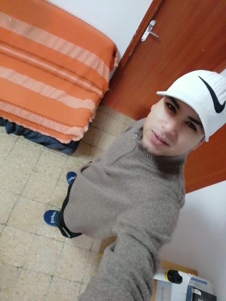 600973795: Chico busca chica en Tarragona