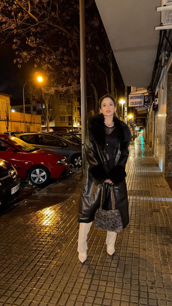 673546210: Chica busca chico en Mallorca