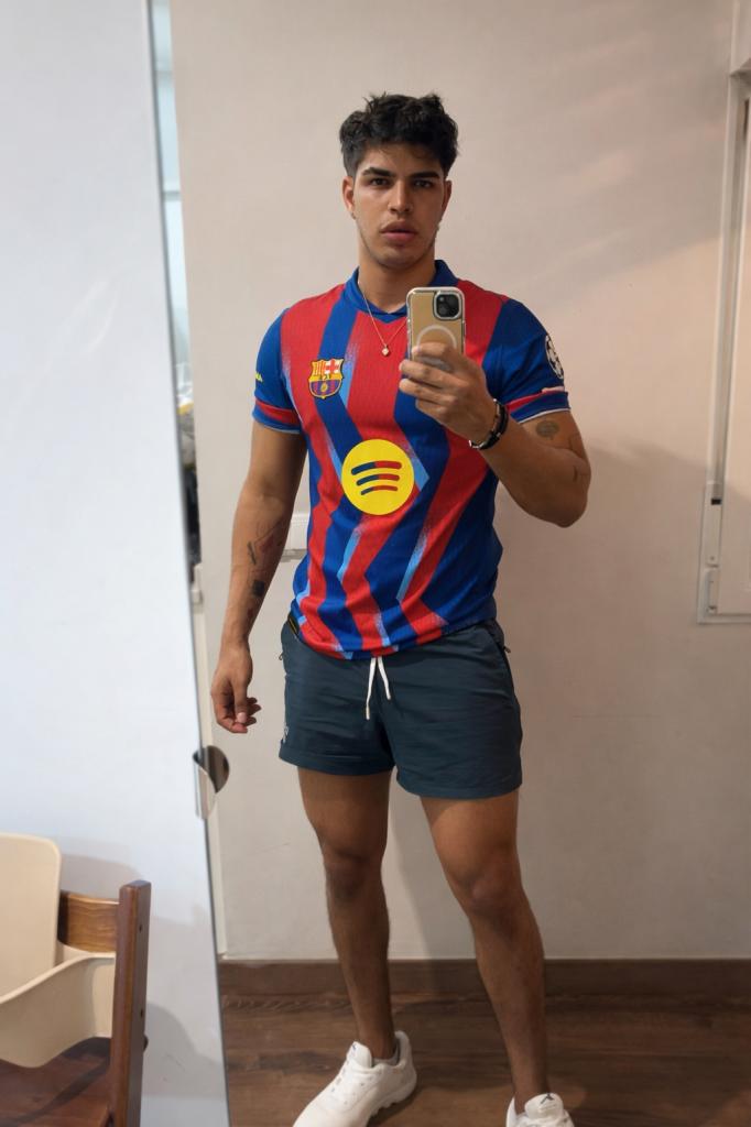 617950806: Chico busca chica en Madrid