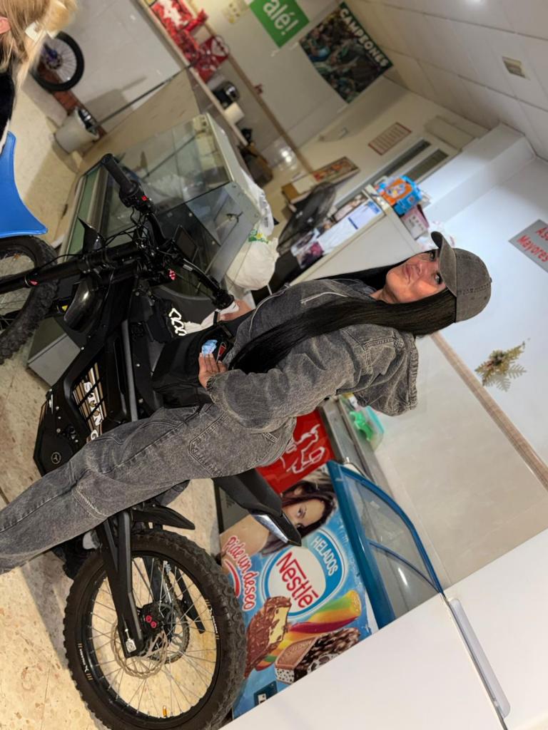 671326525: Transexual en Sevilla