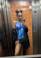 671430136: Chica busca chico en Barcelona