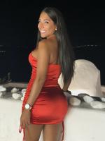 671430136: Chica busca chico en Barcelona