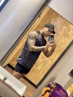 604242546: Chico busca chica en Sevilla