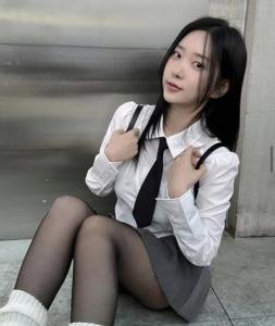 651667258: Chica busca chico en Madrid