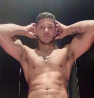 627730526: Chico busca chica en Barcelona