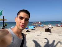 607589451: Chico busca chica en Madrid