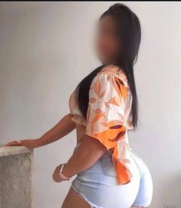 643278859: Chica busca chico en León