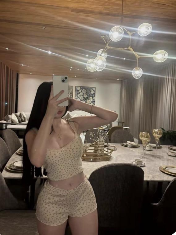 Chica busca chico en Tarragona: Chica busca chico