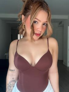 643137985: Chica busca chico en Granada